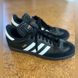 Men’s adidas sambas size 10. Only worn a couple of times, very good condition